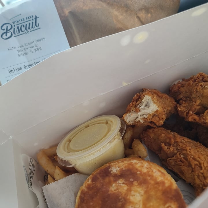 photo of Winter Park Biscuit Company WPBC Box shared by @mandapanda22 on  15 Jul 2023 - review