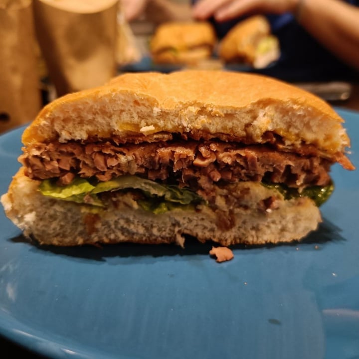 photo of Hank Burger La Vie Vegan Bacon shared by @friedmandriver on  18 Mar 2023 - review