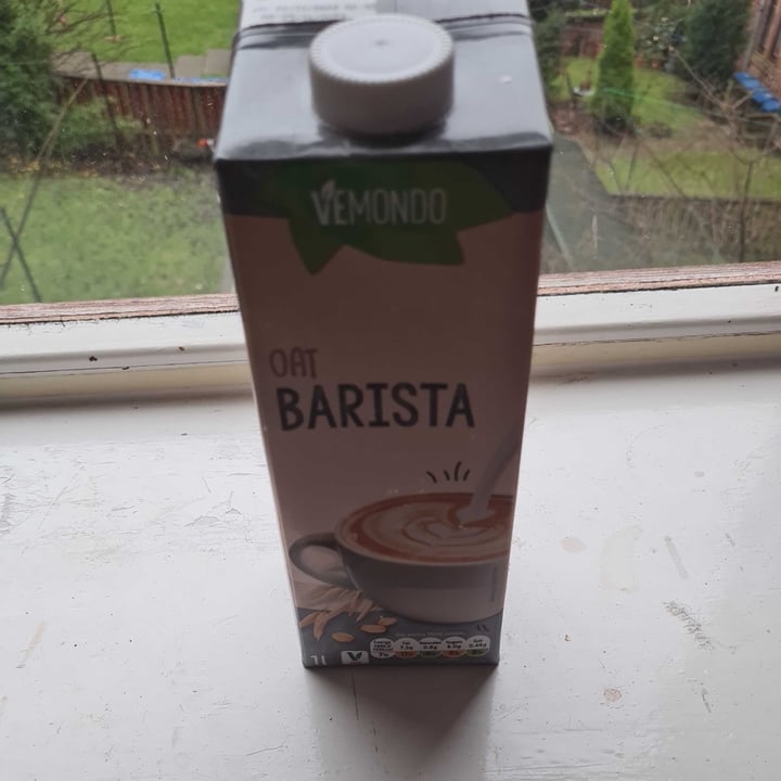 photo of Vemondo Oat drink Barista Edition shared by @daniellittle123 on  28 Dec 2022 - review