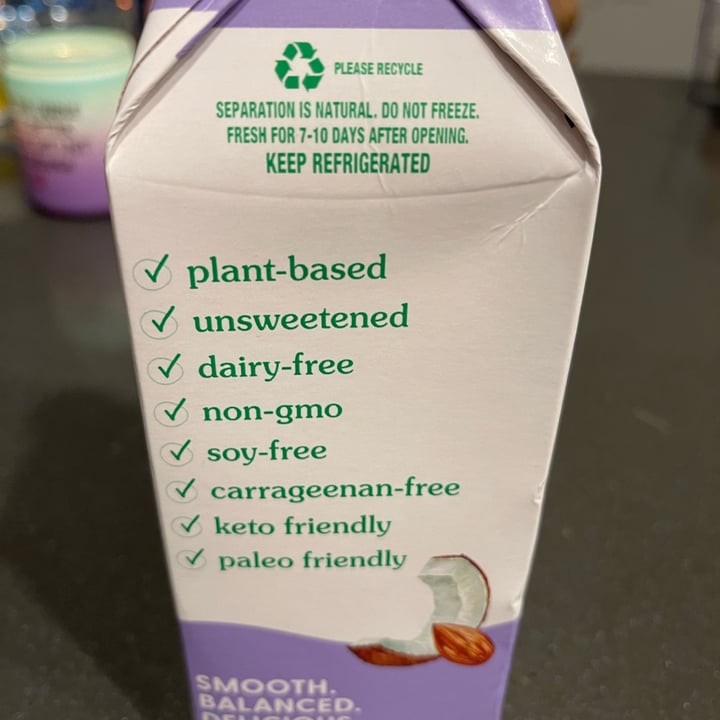 photo of nutpods Toasted Marshmallow Almond + Coconut Creamer shared by @sedahere on  07 Feb 2023 - review