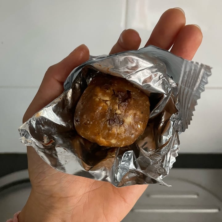 photo of Health Lab Chewy Choc Chip Peanut Butter Protein Ball shared by @csquaree on  03 May 2023 - review