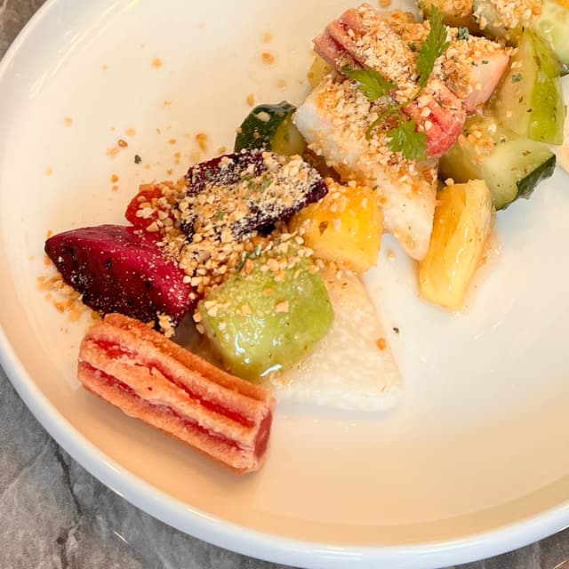 菜肴“Churros Fruit Rojak”的照片