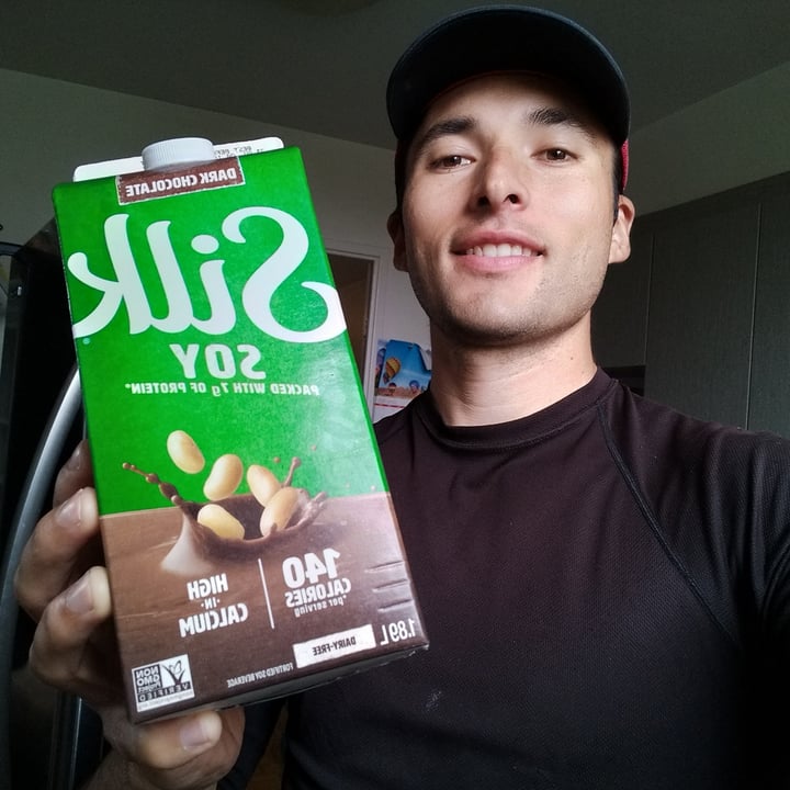 photo of Silk Silk Soy Dark Chocolate Milk shared by @urbanlicht on  25 Jun 2023 - review