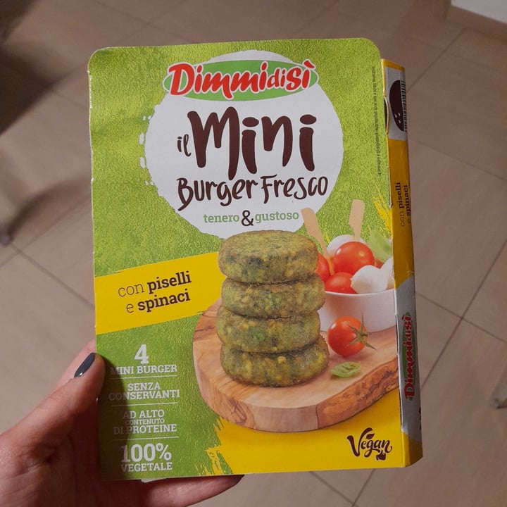 photo of Dimmidisi burger spinaci e piselli shared by @carlottamar on  26 Feb 2023 - review