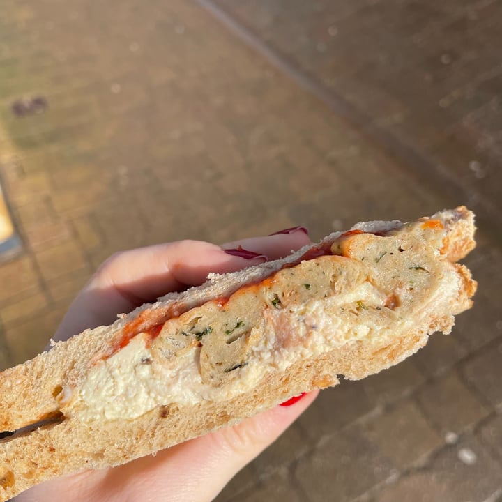 photo of Tesco Plant Chef All Day Breakfast Sandwich shared by @lucyjseward on  20 Feb 2023 - review