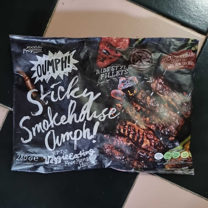 photo of Oumph! Costillas Veganas Oumph shared by @amparodegata on  28 Dec 2022 - review