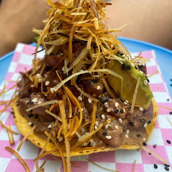 photo of Paxil - Plant Based Seafood Tostada tuna shared by @chica-polemica on  13 Jul 2023 - review