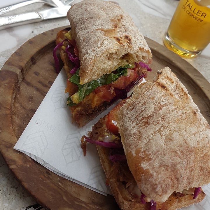 photo of Hotel Casa Lėlytė sandwich Ciabatta shared by @caroveggiefit on  10 May 2023 - review