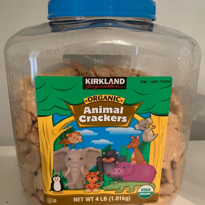 photo of Kirkland Signature Organic Animal Crackers shared by @onehungryvegan on  13 Jan 2023 - review