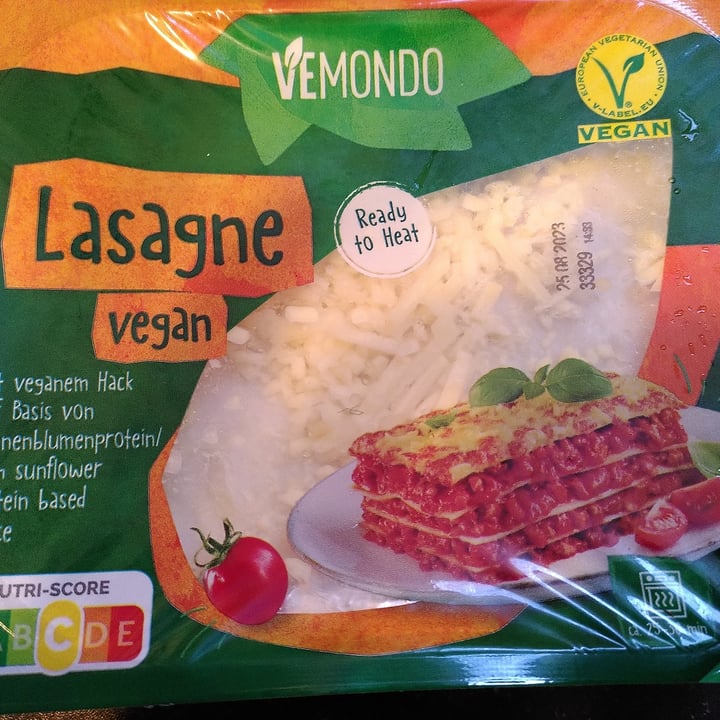 photo of Vemondo Lasagne Vegana shared by @walkabout-veg on  01 Aug 2023 - review