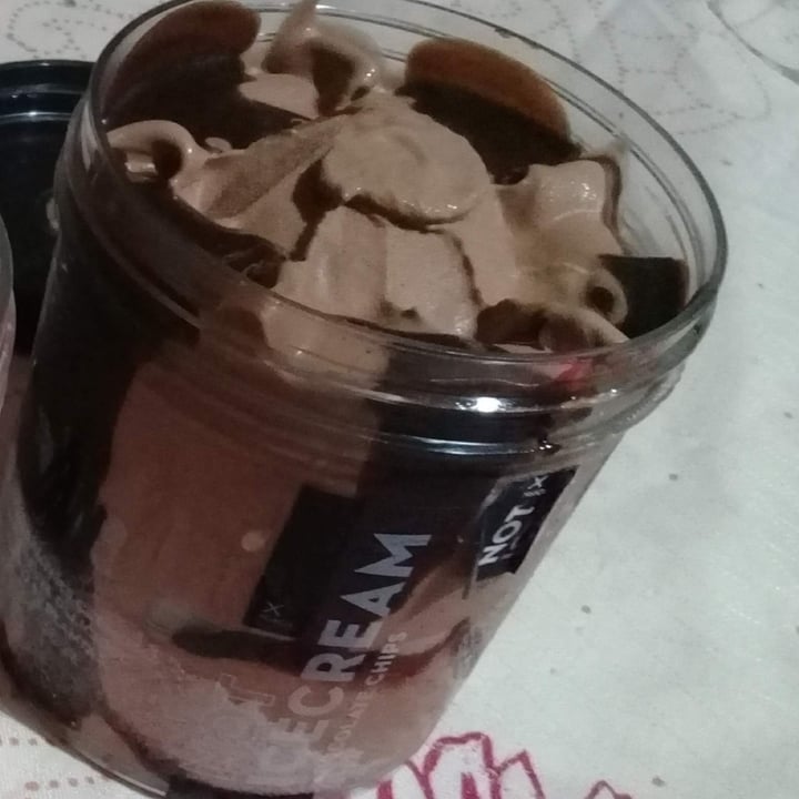 photo of NotCo Pote de Helado sabor chocolate shared by @victoria-vicky on  06 Jan 2023 - review