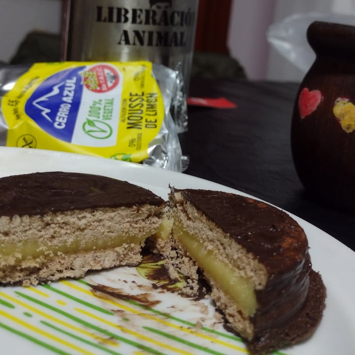 photo of Cerro Azul Alfajor con Mousse de Limón shared by @florcuicci on  27 May 2023 - review