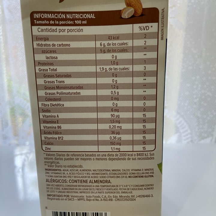 photo of Nuts leite de amendoa shared by @julianaespindola on  20 Dec 2022 - review