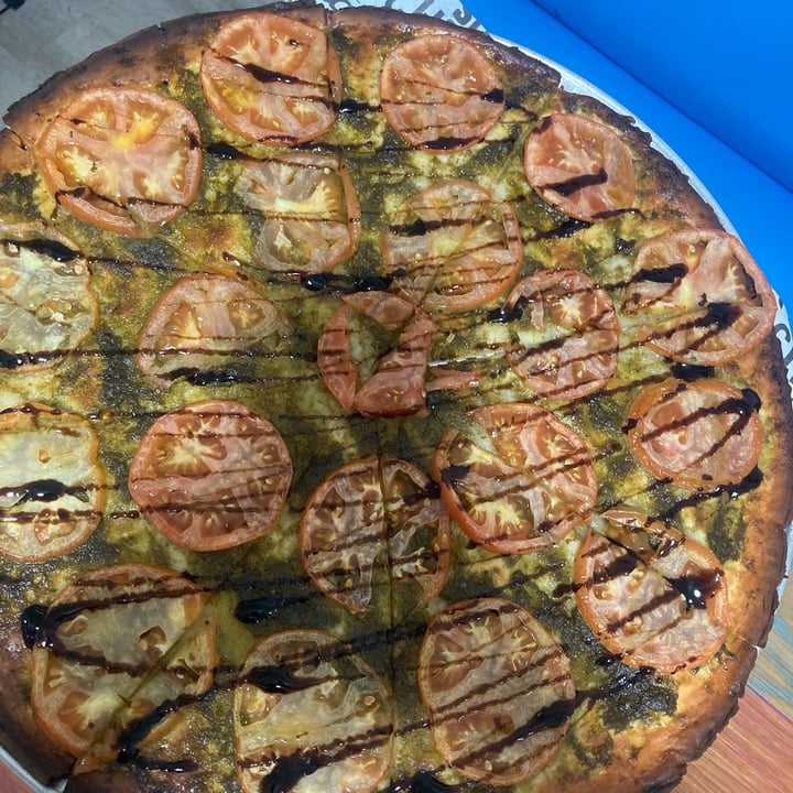 photo of PLANT PIZZA caprese pizza shared by @disney12 on  09 May 2023 - review