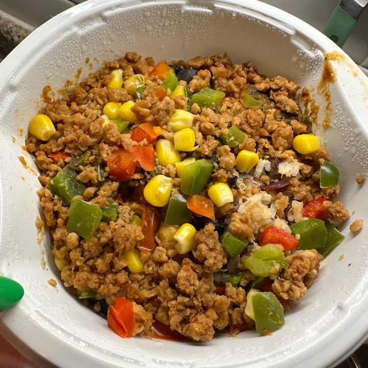 photo of PC Blue Menu Southwest-Style Chili Protein Bowl shared by @nowmakeitvegan on  29 Mar 2023 - review