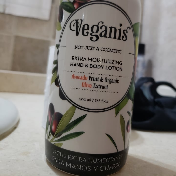 photo of Veganis LECHE EXTRA HUMECTANTE PARA MANOS Y CUERPO Con Palta y extracto Orgánico de Oliva shared by @96josefinaherlein on  03 Jan 2023 - review