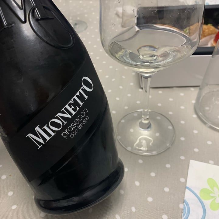 photo of Mionetto prosecco Mionetto prosecco valdobbiadene shared by @jessicafornoni on  17 Apr 2023 - review