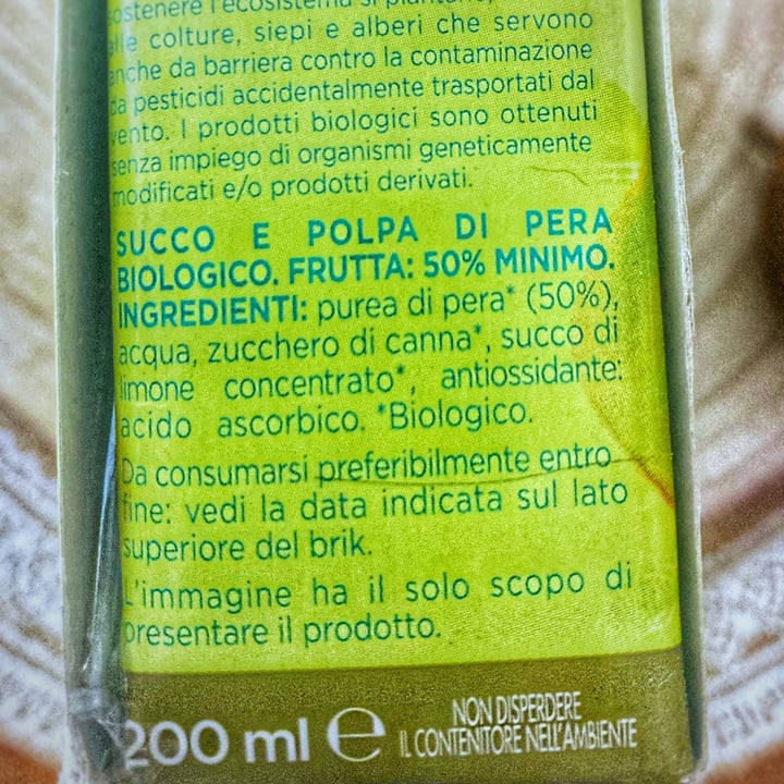 photo of Esselunga Bio Succo E Polpa di Pera shared by @federicathewitch on  07 Apr 2023 - review