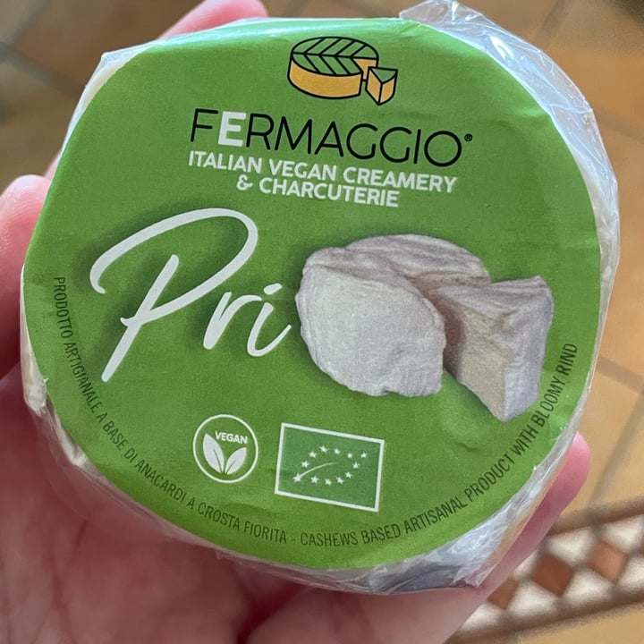 photo of Fermaggio bri shared by @elibenedict on  30 Apr 2023 - review