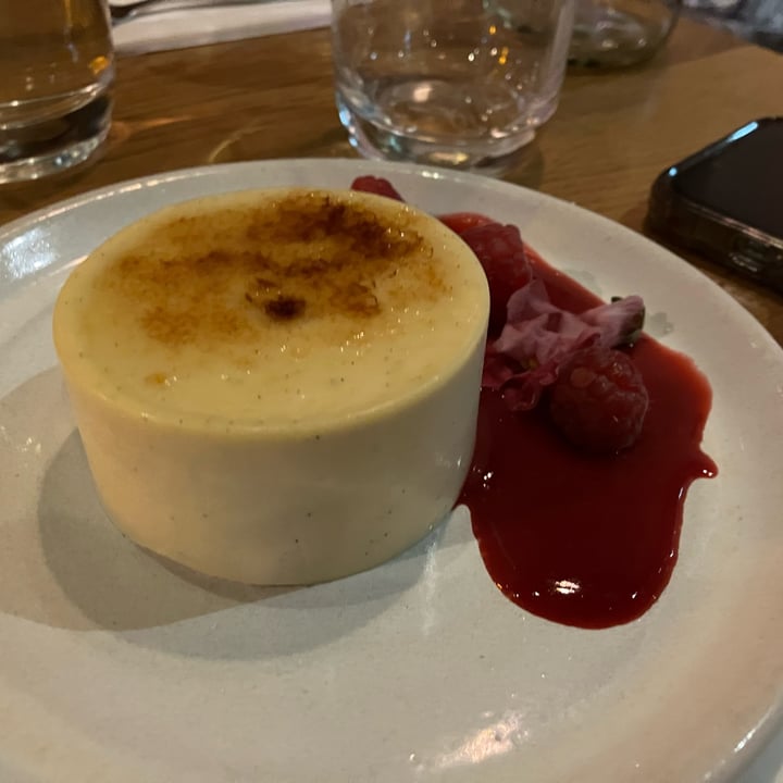 photo of Mildreds Kings Cross Crème Brûlé shared by @angelavasiliu on  23 Apr 2023 - review