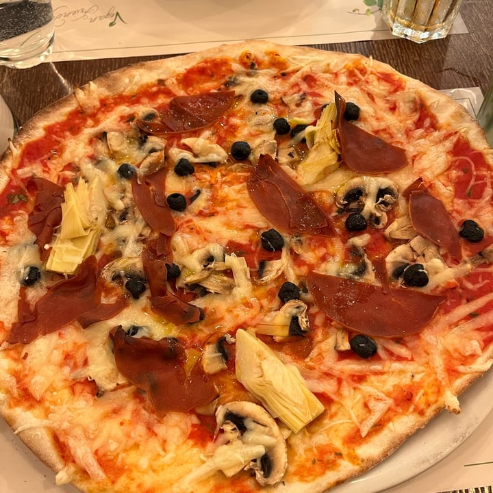 photo of Origano Trevi Pizza capricciosa vegana shared by @sn8charmer on  06 Jul 2023 - review