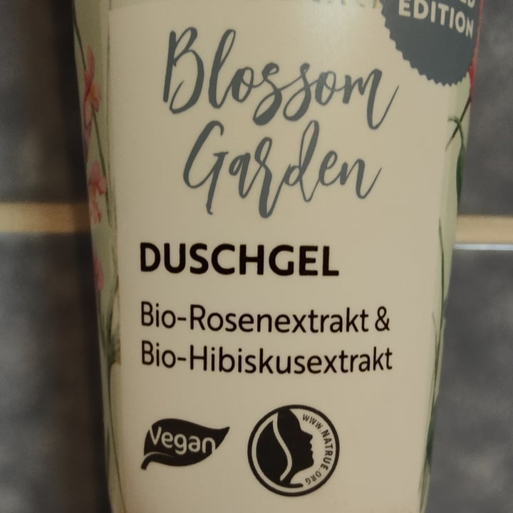 photo of Terra Naturi Duschgel Blossom Garden shared by @sym on  26 Feb 2023 - review