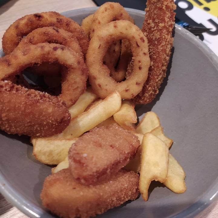photo of Impact Food tasty Bucket shared by @cameragios on  01 Apr 2023 - review