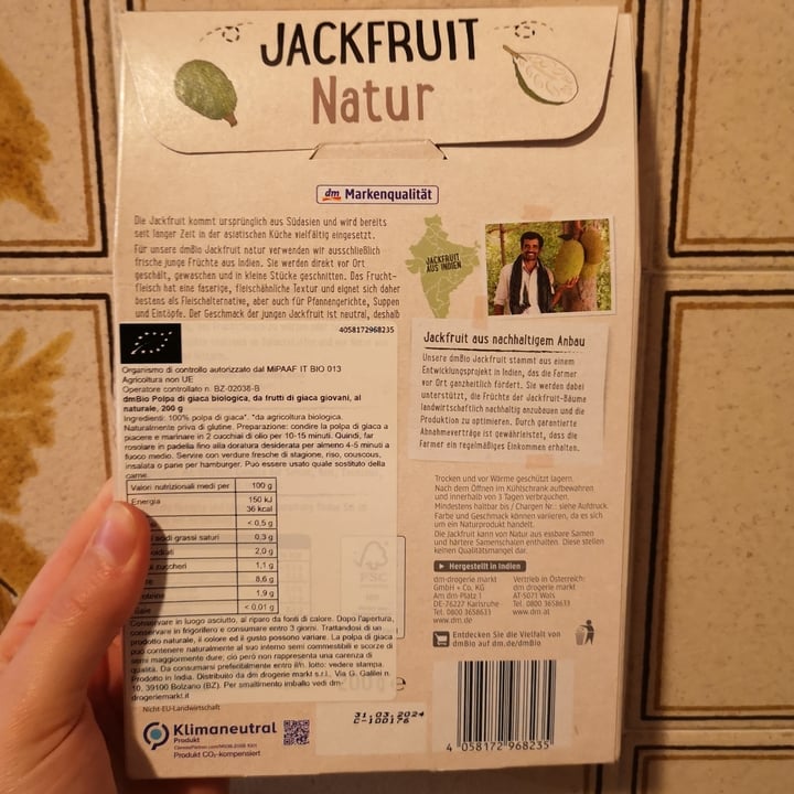 photo of Dm Jackfruit natur shared by @aleveganfoodlover on  23 Apr 2023 - review