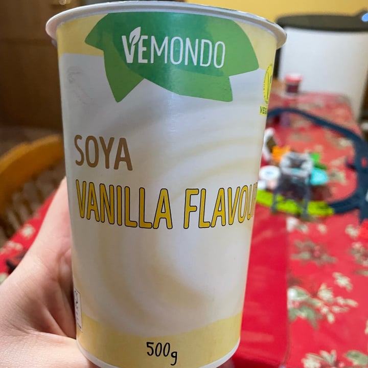 photo of Vemondo Yogurt vanilla flavour shared by @aliceviva on  30 Dec 2022 - review