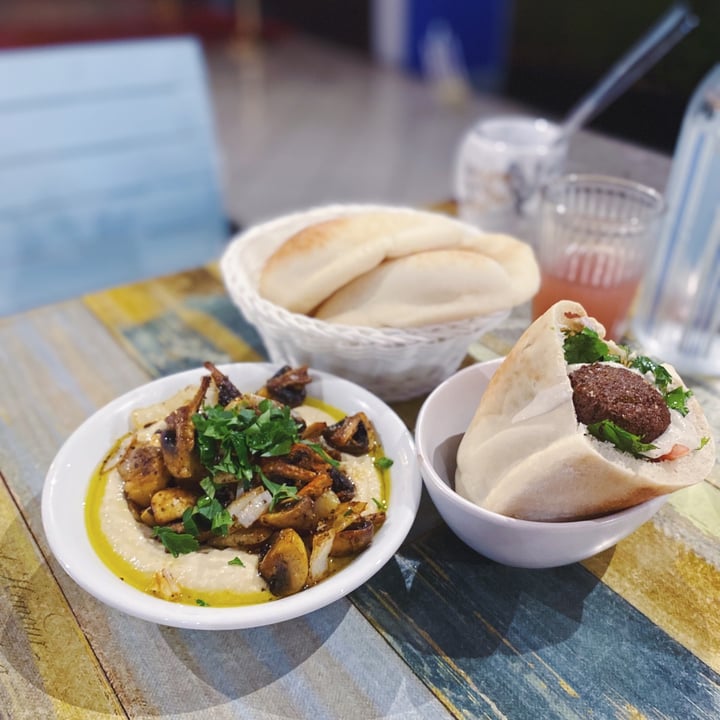 photo of Yababa Hummus Bowl shared by @cake on  13 Apr 2023 - review