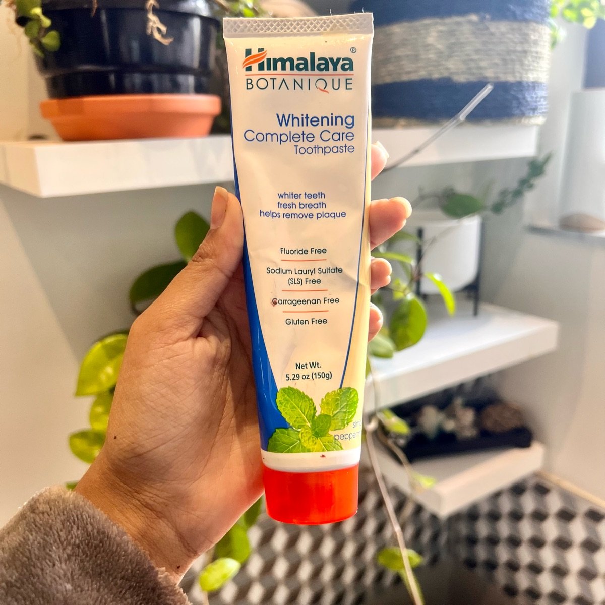 Complete Care Whitening Toothpaste from Himalaya Herbals - Vegan ...