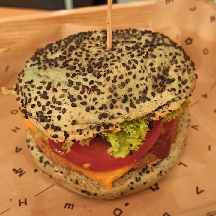 photo of Flower Burger Jungle Burger shared by @annamiou on  30 May 2023 - review