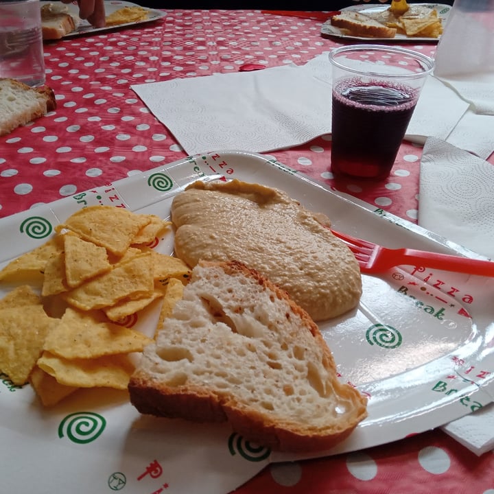 photo of "Santuario HeartLand- ODV" Antipasto Hummus E Tortillas shared by @marialaurait on  29 Jan 2023 - review