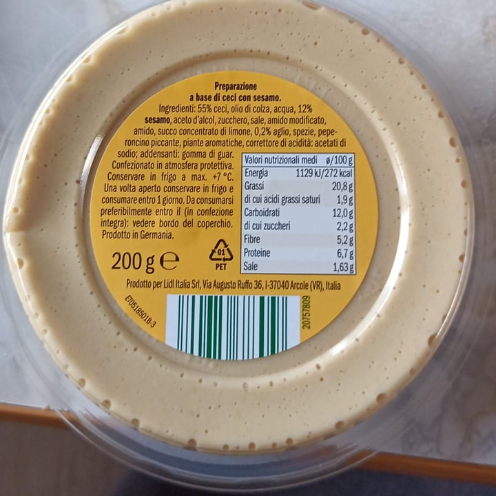 photo of My Best Veggie Hummus classico shared by @veguano on  01 May 2023 - review