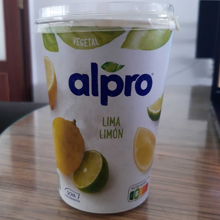 photo of Alpro Yogur lima Limón shared by @duduu on  24 Jun 2023 - review