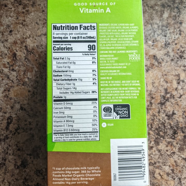 photo of 365 Whole Foods Market Chocolate Almond milk shared by @oolaf-13 on  27 Jan 2023 - review