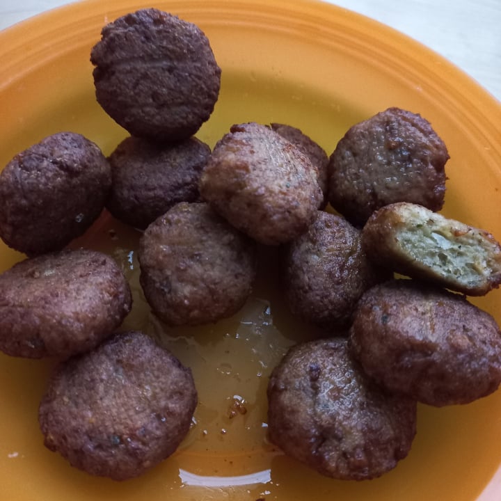 photo of Just Veg! (ALDI Italy) Ballchen - mini polpette vegane shared by @paolaf on  04 Jul 2023 - review
