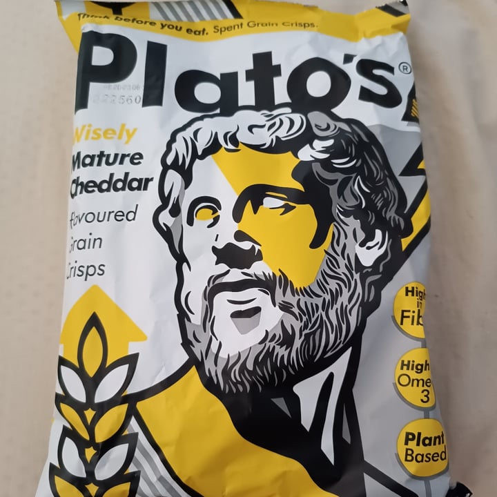 photo of Plato's Cheddar grain Crisps shared by @deidrejohnson on  24 Dec 2022 - review