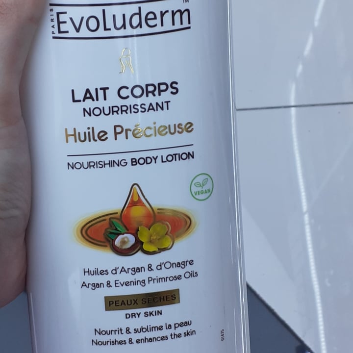 photo of Evoluderm Huile Preciose - Body Lotion shared by @a-u-m-n on  14 May 2023 - review