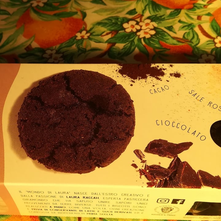 photo of Il mondo di laura PEPY-TA Cookies artigianali doppio cioccolato e sale rosa shared by @roberta48 on  12 Mar 2023 - review
