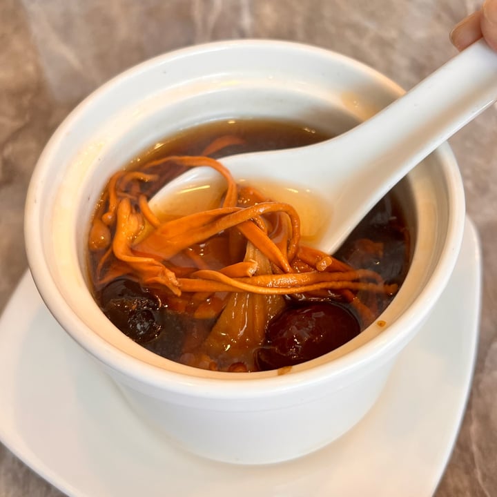 photo of elemen 元素 Double-Boiled Cordyceps Flower with Peach Gum in Superior Soup shared by @eritakay on  26 Jan 2023 - review
