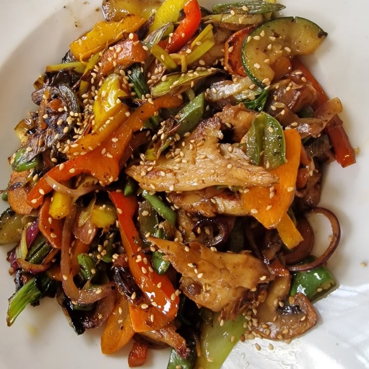 photo of Mi Barrio Wok de Heura con verduras shared by @lamoki on  15 Apr 2023 - review