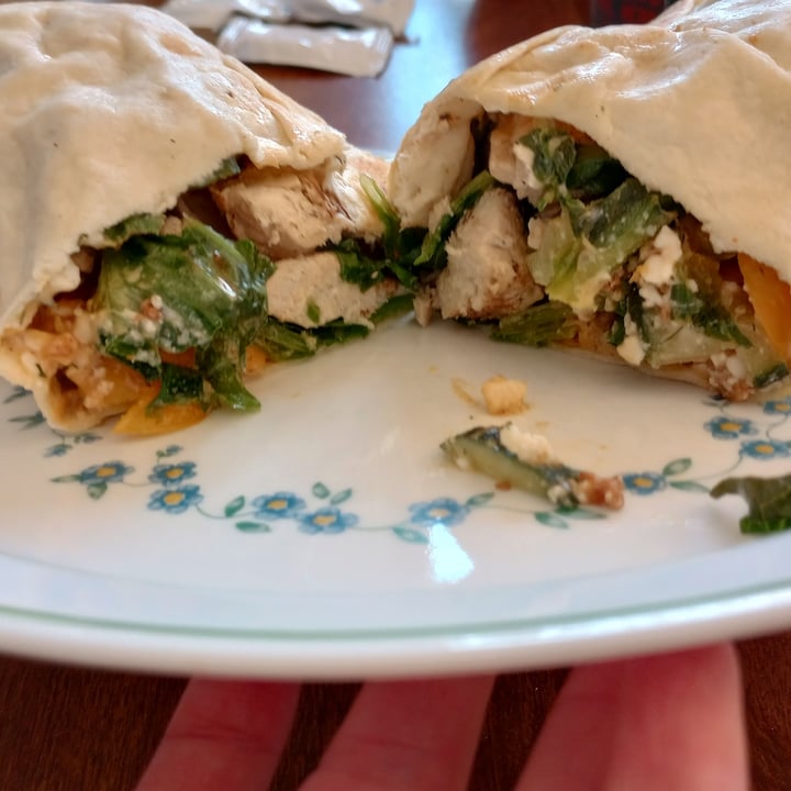photo of Zammy's Vegan Kitchen Buffalodie Fried Chick’n Wrap shared by @edav334 on  25 Feb 2023 - review