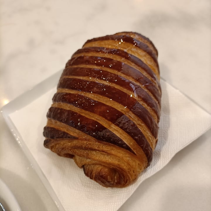 photo of Pasticceria Nepà pain au chocolat shared by @frop on  26 May 2023 - review