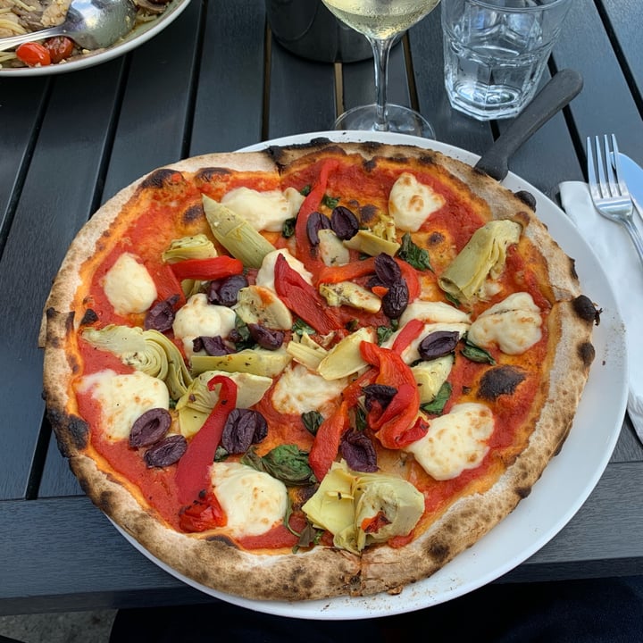 photo of IL FORNELLO on The Danforth Plant-Based Pizza Carciofi shared by @louisg on  27 Jun 2023 - review