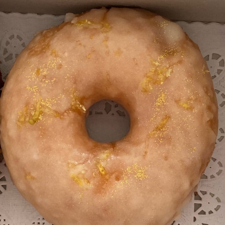 photo of Hulis Donuts Lemon Curd Donut shared by @catherinews on  28 Apr 2023 - review