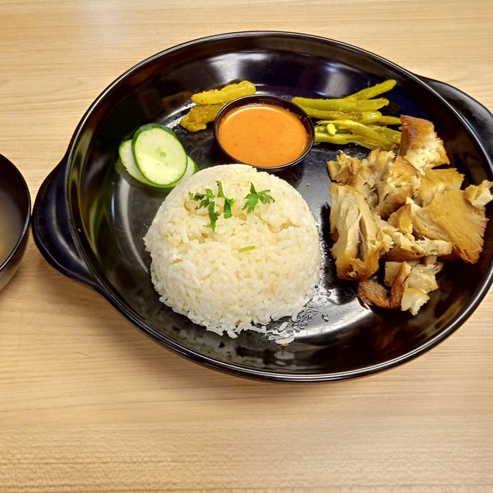 photo of Seva Cafe Chicken Rice shared by @veganspicegirl on  19 Apr 2023 - review