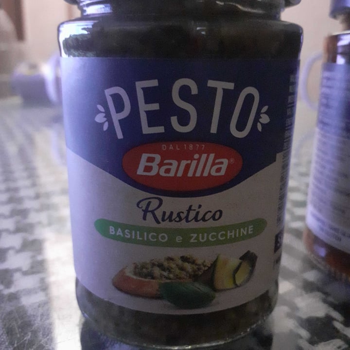 photo of Barilla Pesto Rustico Basilico e Zucchine shared by @dafneblackwoods on  27 Jul 2023 - review