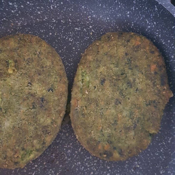 photo of Verso Natura Conad Veg Burger vegetale agli spinaci biologico shared by @gigiavegan on  08 Aug 2023 - review