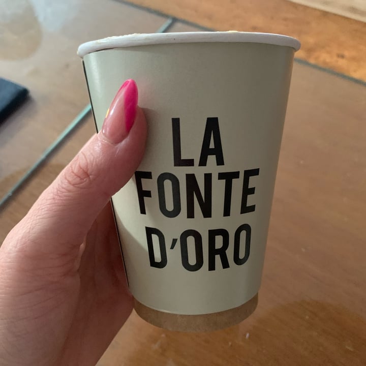photo of La Fonte D’Oro cafe con leche shared by @dulceanahi on  29 Mar 2023 - review